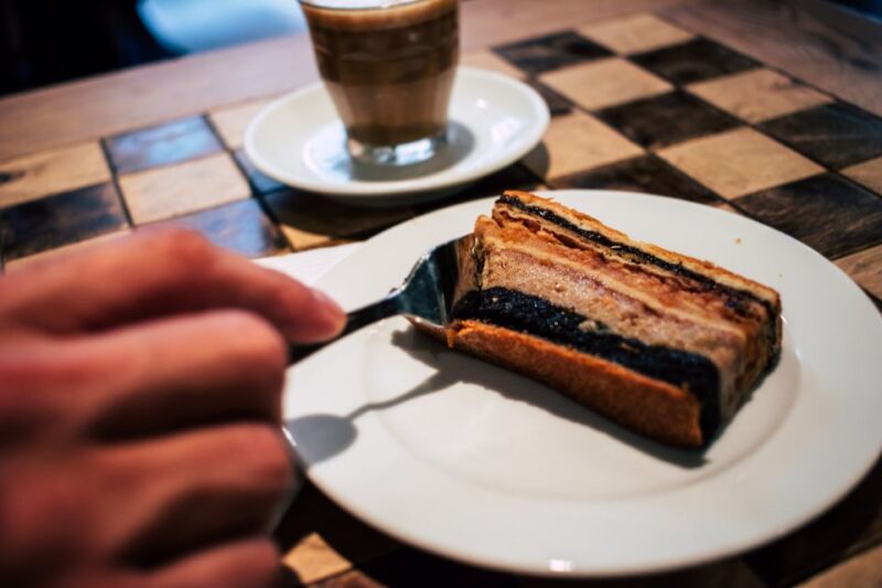 Budapest: Taste Gulyás & Hungarian Street Classics - Key Points