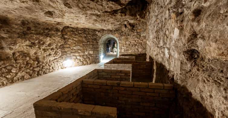 Budapest: The WWII Siege of Buda Castle & Bomb Shelter Tour - Uncovering the 52-Day Siege of Budapest