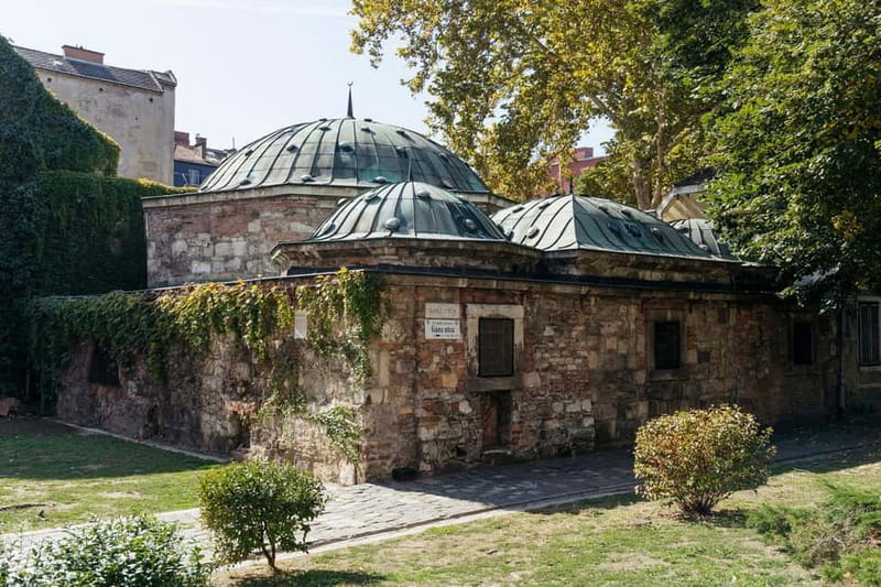 Budapest Thermal Baths Tour & Folk Music Performance - Exploring Budapest’s Water City District on the Buda Side