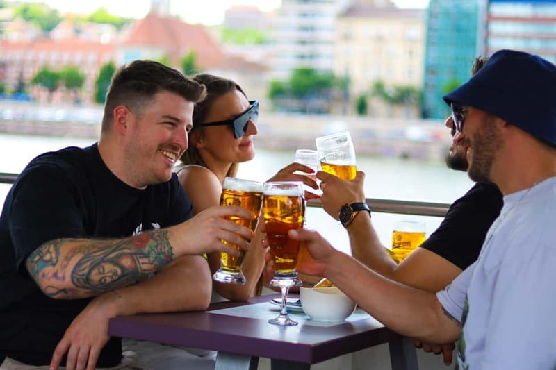 Budapest: Unlimited Beer Cruise - Budapest: Unlimited Beer Cruise – A Relaxing Water Tour with Refreshing Brews