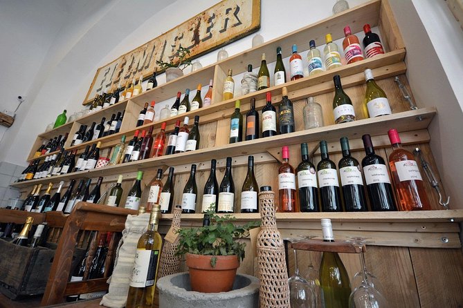 Budapest Urban Feast - Food Tour with Wine Tasting & Coffee House - The Guide’s Role in Sharing Budapest’s Food Culture