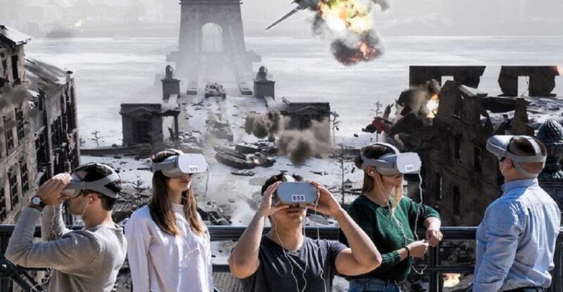 Budapest: Virtual Reality Tour in 8 Languages - Discover Budapest’s Past with a Virtual Reality Experience in 8 Languages