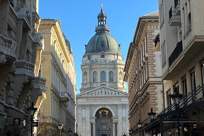 Budapest walking tour: Parliament and Shoes Memorial - The Chain Bridge: A Symbol of Unity