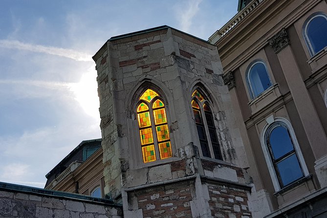 Budapest Walking Tour with Your Private Guide: 20+ Highlights - Exploring Budapest’s Thermal Baths and Széchenyi’s Entrance