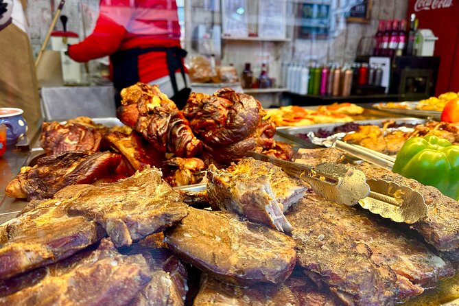 Budapest Wonderland - A Christmas Market Tour with Chimney Cake & Mulled Wine - Authentic Budapest Christmas Traditions and Stories