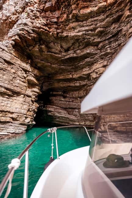 Budva Bay: Boat Tour with Snorkeling and Sightseeing - Key Points