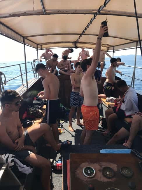 Budva: Mariolo Boat Tours - 3.5 hours panoramic tour - The Itinerary: Scenic Coastline and Famous Beaches