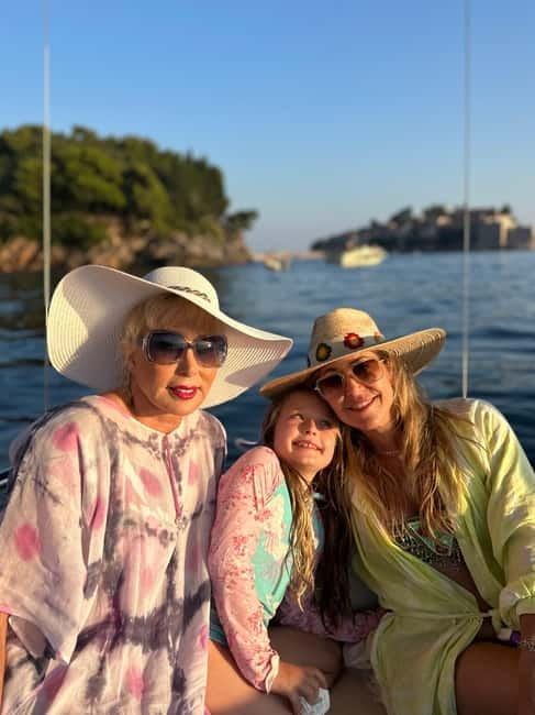 Budva: Private 5 hour boat trip: Beach hopping tour - Practical Details: Meeting Point and Group Size