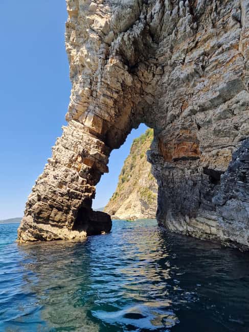 Budva: small group kayak tour to Sv.Nikola island caves - Physical Requirements and Suitability