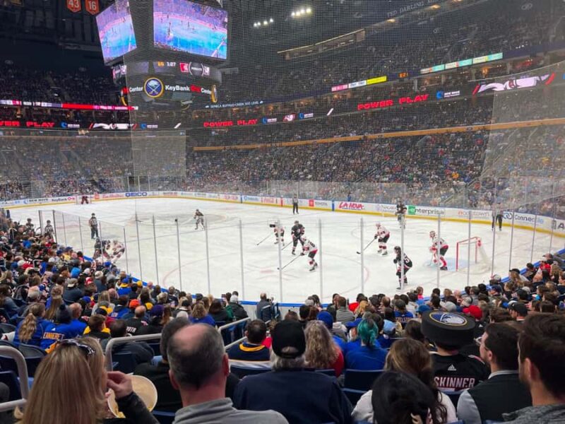 Buffalo: Buffalo Sabres Ice Hockey Game Ticket - Arriving at KeyBank Center for the Game