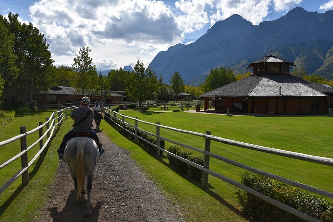Buffalo Loop 1-Hour Horseback Trail Ride in Kananaskis - Family-Friendly and Inclusive Atmosphere