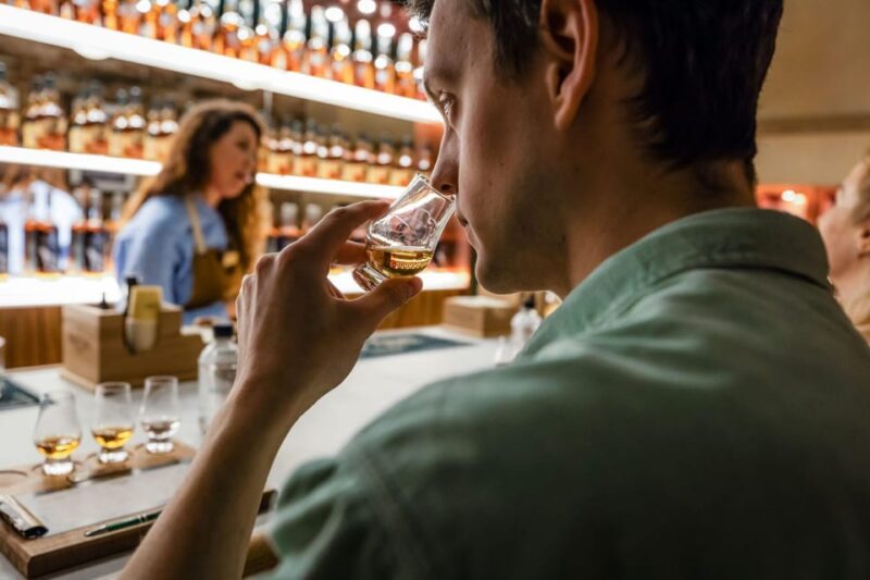 Buffalo Trace Distillery: Whiskey Tasting Experience - The Atmosphere and Setting for the Whiskey Tasting