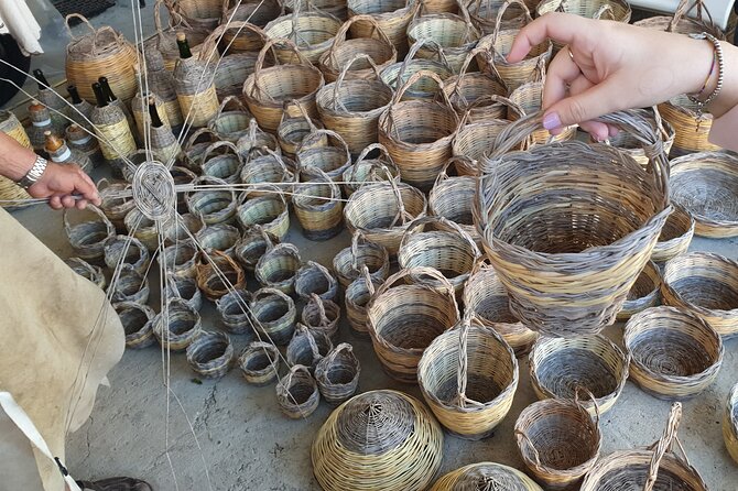 Build a typical Sardinian basket with your hands - Key Points