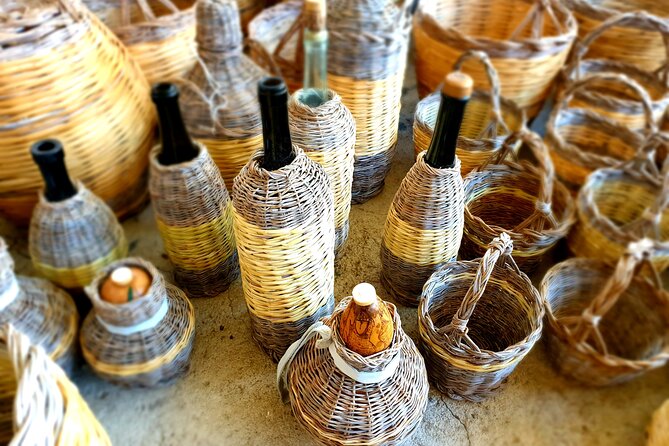 Build a typical Sardinian basket with your hands - Learning to Weave: From Base to Handle