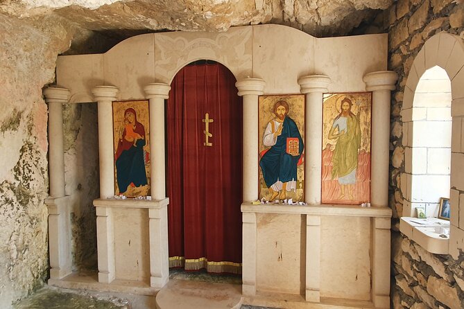 Bulgaria Day Trip - Private Tour from Bucharest - Veliko Tarnavo & Arbanasi - Guide Expertise and Customer Satisfaction