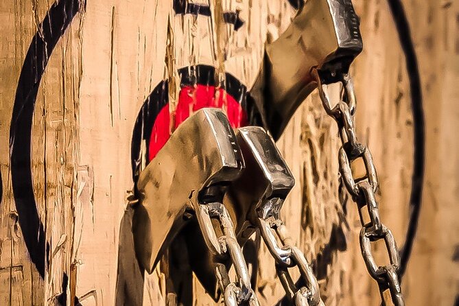 Bundle: 1-Hour Axe Throwing + Escape Room - Miamis Top-Reviewed Axe Throwing Experience