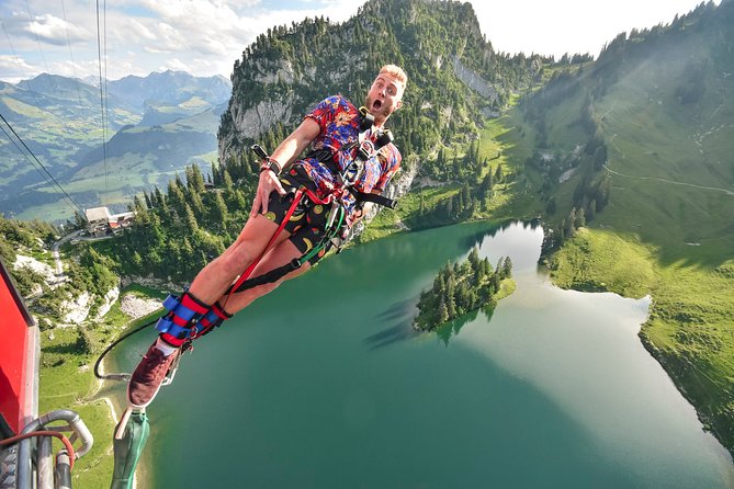Bungy Jump Stockhorn with OUTDOOR - The Role of Guides and Customer Service
