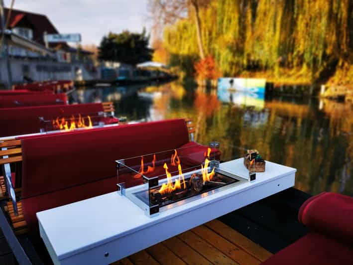 Burg: Spreewald Winter Cruise with Fireplace - Discover the Charm of the Spreewald in Winter
