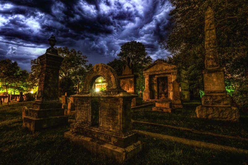 Buried Beneath Bisbee: Rattlesnakes & Revenants Ghost Tour - Who Will Enjoy This Ghost Tour Most