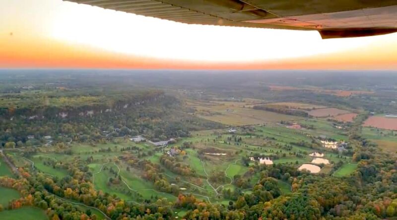 Burlington: Lake Ontario Shoreline Scenic Flight Experience - Scenic Takeoff from Burlington Airpark and Route Overview