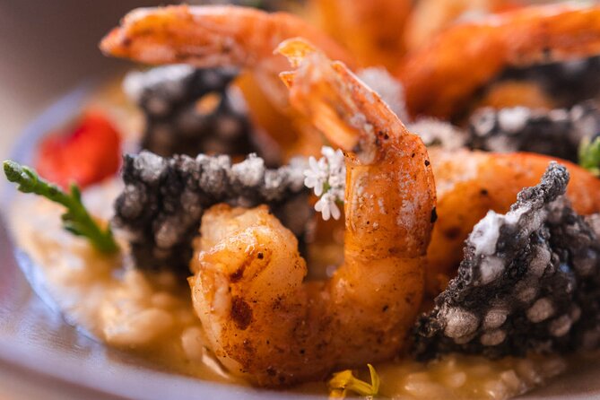 Bus Wine Tour by Ansell Tours - Final Stop at Decantos Vinicola