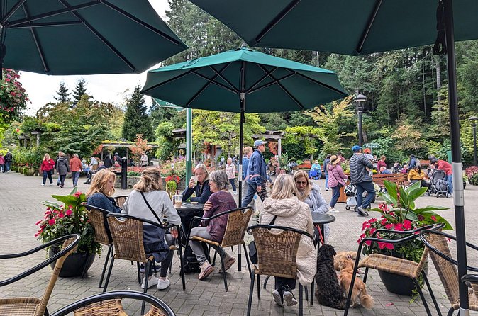 Butchart Gardens and City Private Tour - Step Inside Craigdarroch Castle