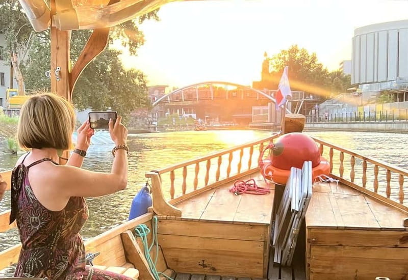 Bydgoszcz: River Cruise with local Wine and Cheese Tasting - Discover Bydgoszcz from the Water with a Wine and Cheese Tasting