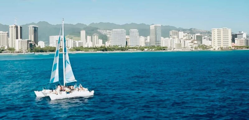 BYOB Weekend Sightseeing Sail towards Diamond Head - Key Points