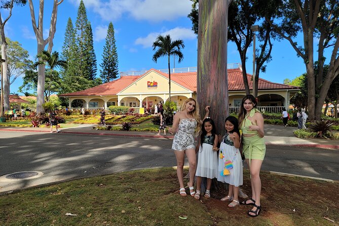 Byodo Temple and Waimea Botanical Garden Tour - Unique Experience at the Byodo-In Temple