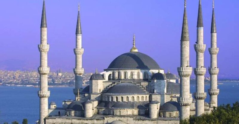 Byzantine & Ottoman Relics of Istanbul Full Day Tour - Visiting the Grand Covered Bazaar and Its Local Charm