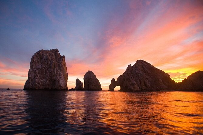 Cabo Arch Sunset Private Yacht Tour plus Dinner and Drinks - The Yacht and Water Activities
