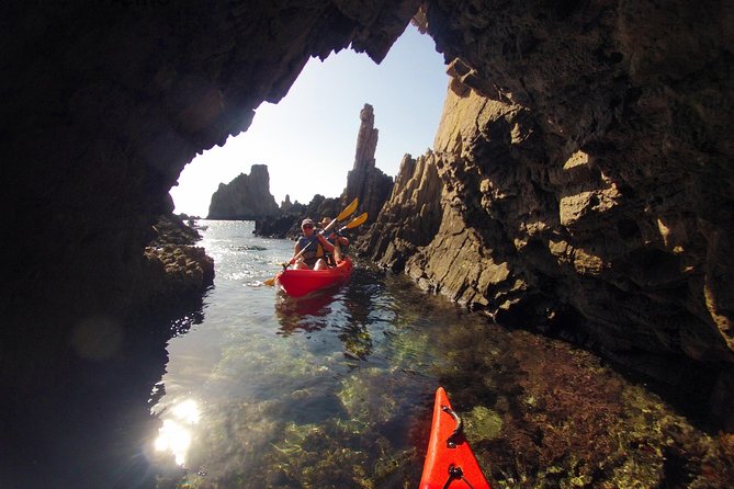 Cabo de Gata Active. Guided kayak and snorkel route through coves of the Natural Park - Who Will Love This Tour?