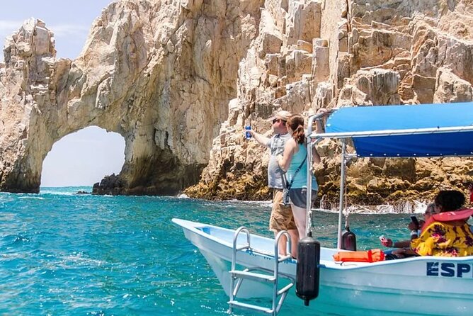 Cabo Glass-Bottom Boat  Arch, Marine Life & Scenic Views - The Unique Experience of Glass-Bottom Viewing