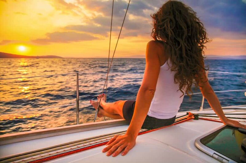 Cabo Luxury Sunset Sailing Adventure with Open Bar - Drinks, Hors Doeuvres, and Relaxed Celebration
