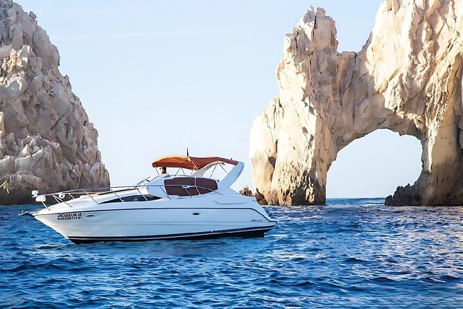 Cabo Private Yacht Cruise to El Arco with Snorkeling Adventure - Visiting El Arco and Lovers Beach