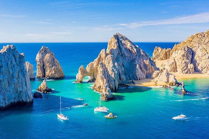 Cabo San Lucas Arch Tour and we go down to Playa del Amor - Exploring the Natural Wonder: El Arco de Cabo San Lucas