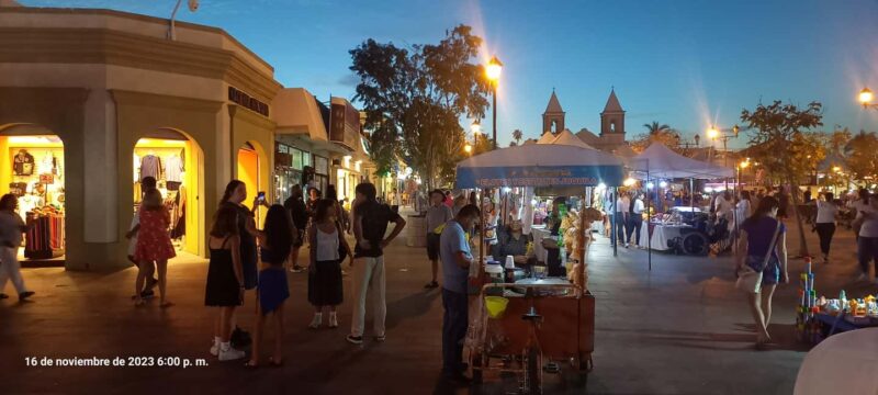 Cabo San Lucas: Art Walk in San Jose del Cabo - Tasting Mexican Flavors: Tamales, Churros, and Corn on the Cob
