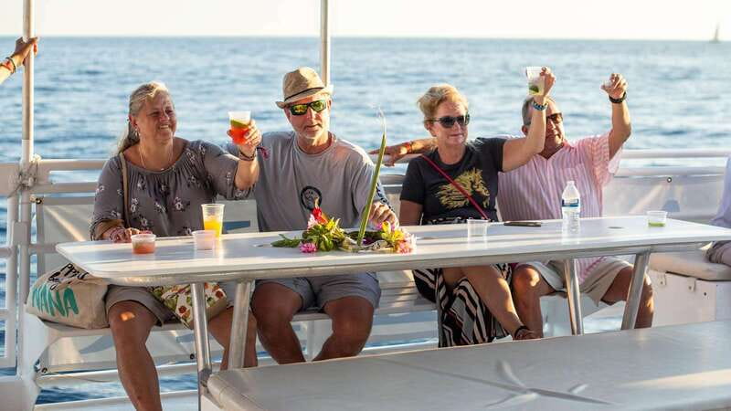 Cabo San Lucas: Cabo Mar Mexican Flavors Sunset Cruise - Food Highlights: Tacos and Mexican Sweets