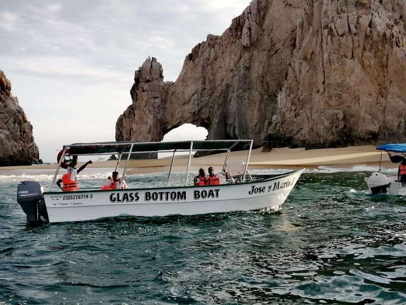 Cabo San Lucas: Classic Tour to the Arch in Glass Bottom - The Tour Guides and Their Role