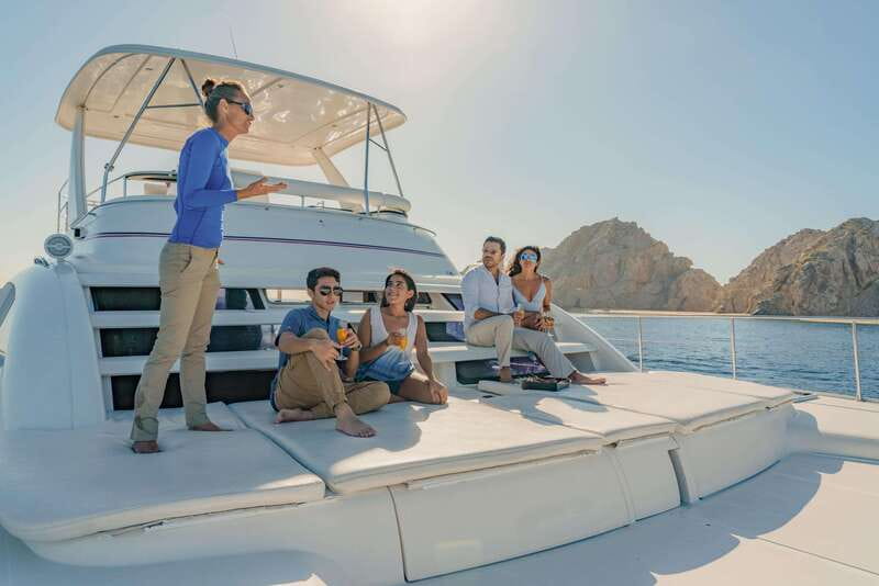 Cabo San Lucas: Luxury Catamaran Whale Watching Experience - Food and Drinks: Open Bar and Light Appetizers