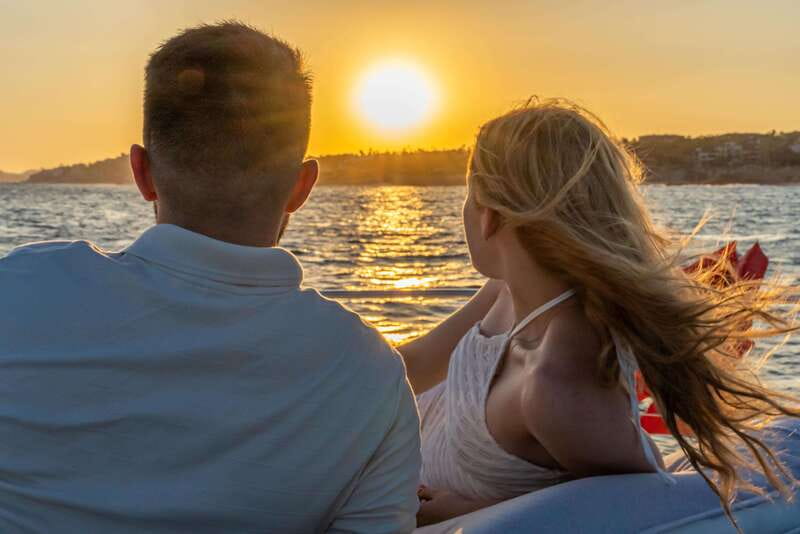 Cabo San Lucas: Luxury Yacht Cruise - The Superior Comfort and Features of the "Freestyle" Yacht