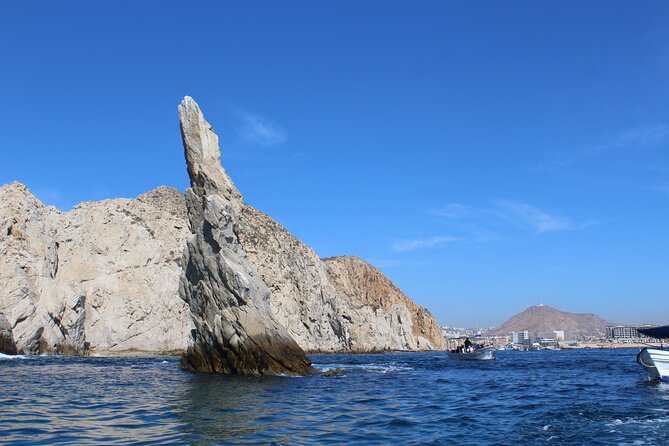 Cabo San Lucas Pirate Adventure - Family Sunset Cruise - Included and Not Included in the Tour