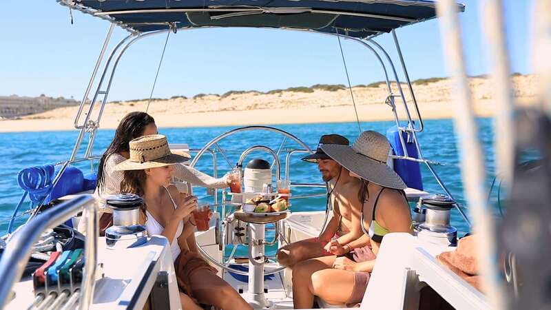 Cabo San Lucas: Private 38-Foot Sailing Boat - Key Points