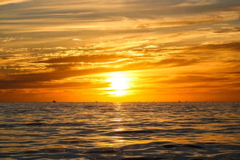 Cabo San Lucas: Private Sunset Cruise - Comfort and Amenities on the Private Boat