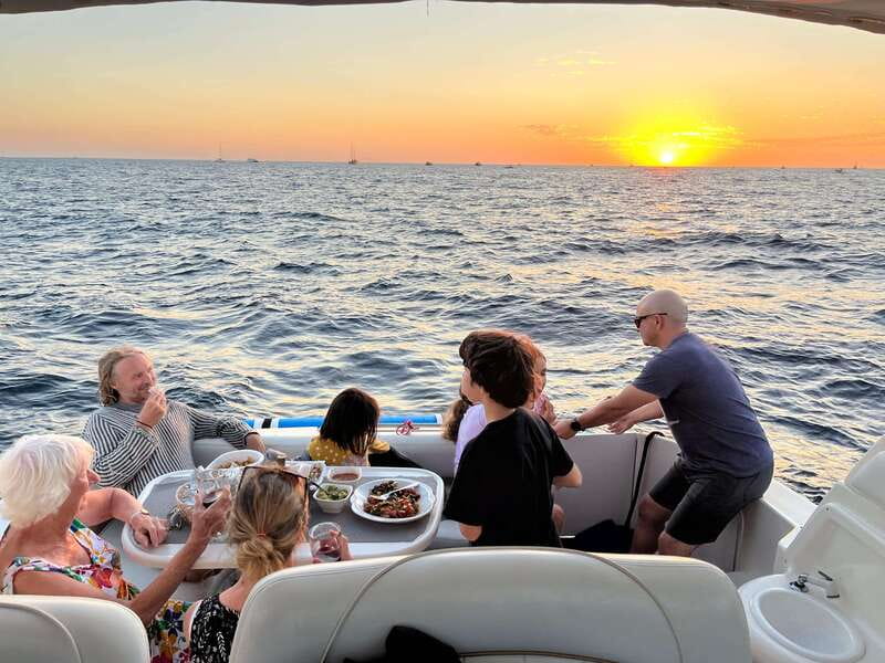 Cabo San Lucas Private Yacht 1 Hour Express Highlight Cruise - The Landmarks of Cabo: Sea Lion Colony and Pelican Rock