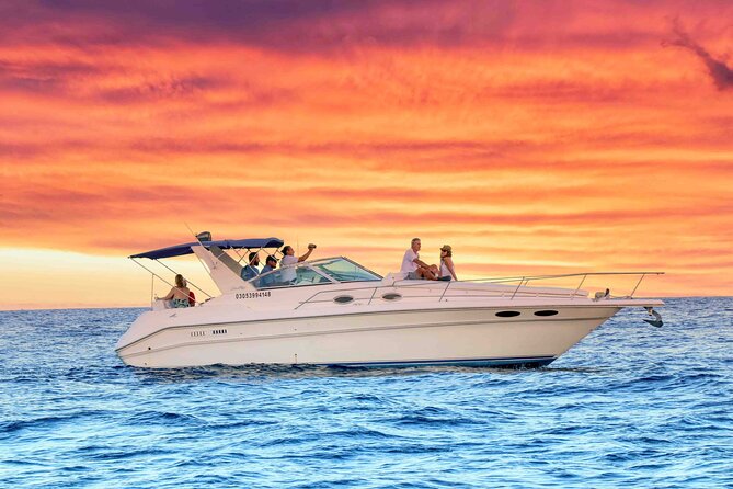 Cabo San Lucas Private Yacht Cruise with Open Bar - Key Points