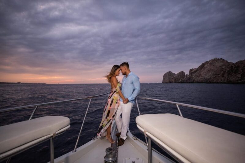 Cabo San Lucas: Romantic Dinner on a Private Yacht - Accessibility and Group Size