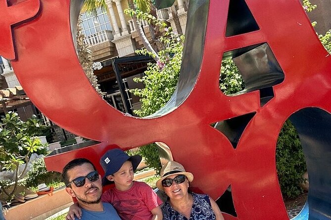 Cabo San Lucas Scavenger Hunt Interactive Walking Activity - Starting at Cabo San Lucas Cruise Port