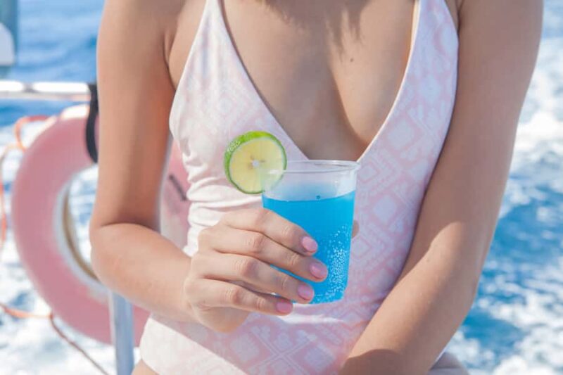 Cabo San Lucas: Snorkeling & Boat Trip with Open Bar - Food, Drinks, and the Party Atmosphere Onboard