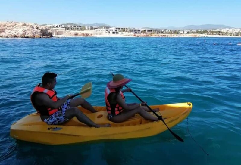 Cabo San Lucas: Snorkeling Cruise with Lunch and Open Bar - Entertainment and Atmosphere on the Boat